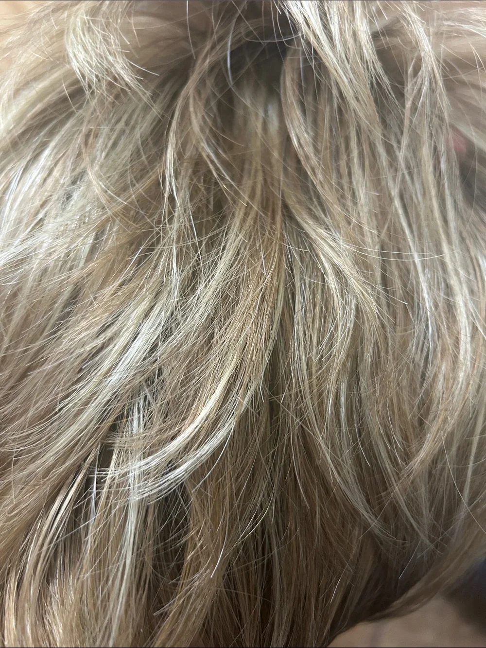Noriko REESSE Honey Blonde Short Layered Wig - Natural Blonde